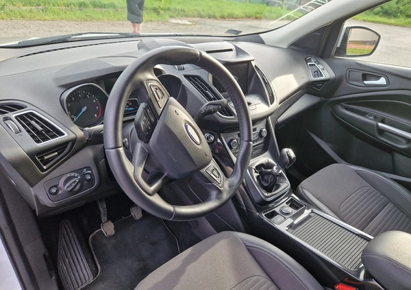 Ford Kuga cena 79500 przebieg: 51900, rok produkcji 2018 z Skoczów małe 172